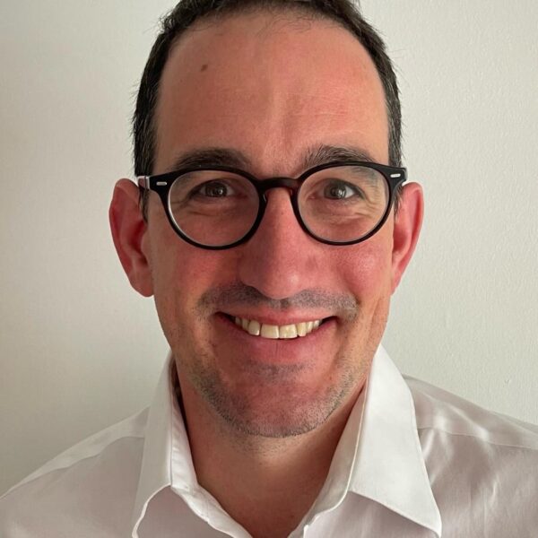 Tom Burton